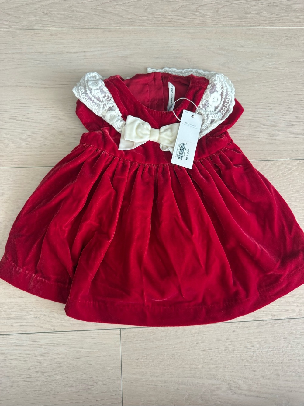 NWT Janie and Jack Red Velvet Dress with Ivory Bow and Lace Collar | 3-6 months
